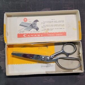 VTG Yellow Canary 8 Inch Pinking Shears Chrome Plated Made in Japan with Box